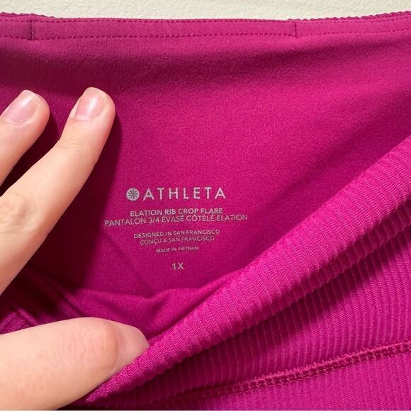 Athleta Elation Rib Crop Flare in Fuscia sz 1X - Picture 5 of 8